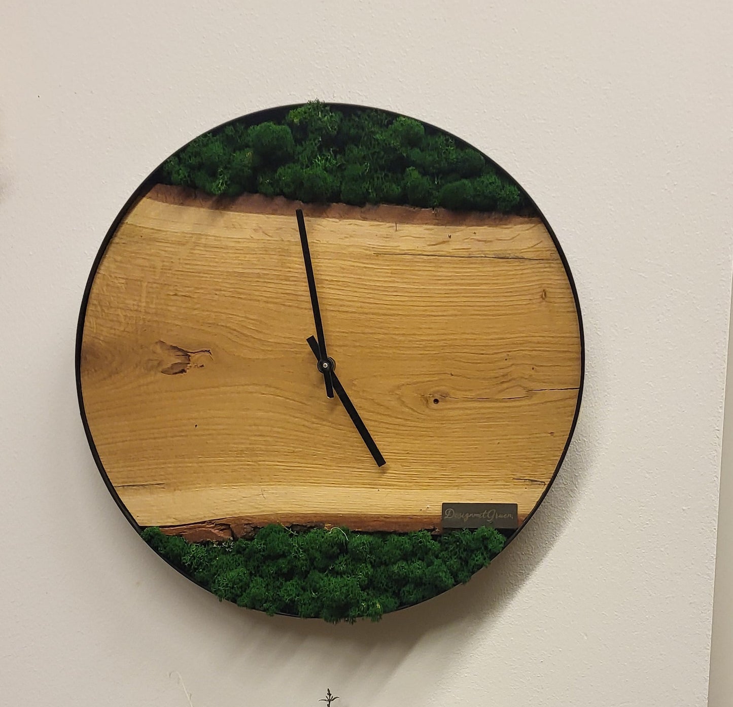 Eichenwanduhr