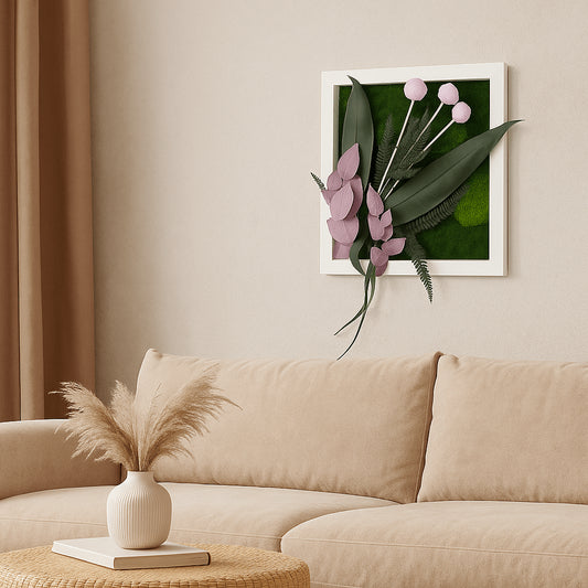 Pinkes, einzigartiges Moosbild an einer Wand von DesignmitGruen