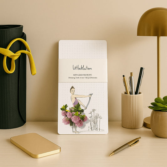 Lütteblüten Klee Notizblock auf einem Schreibtisch